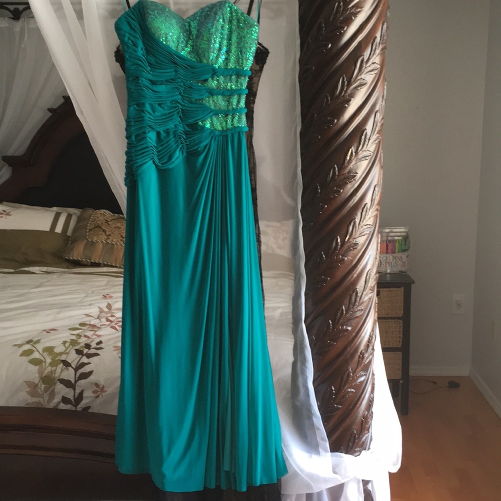 Teal green dress size 6..